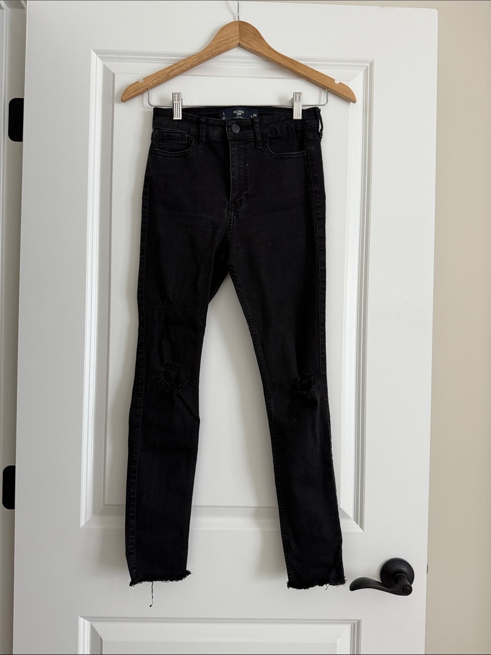 Hollister High Rise Black Skinny Jeans with Distressed Knees